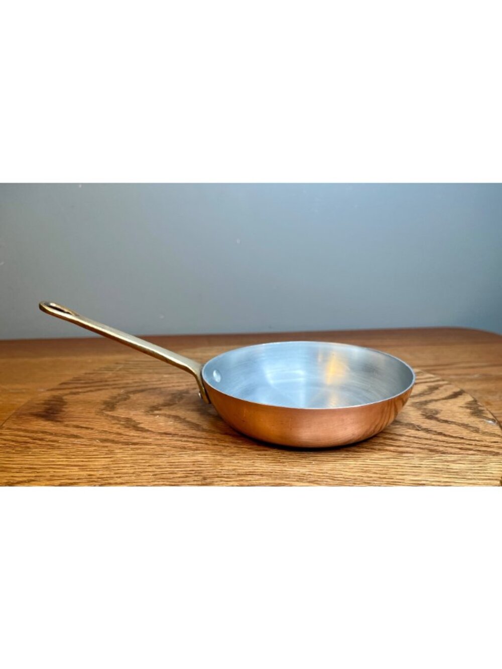 Vintage Copper Frying Pan (9.5" diameter) With Brass Handle - Picture 4 of 14